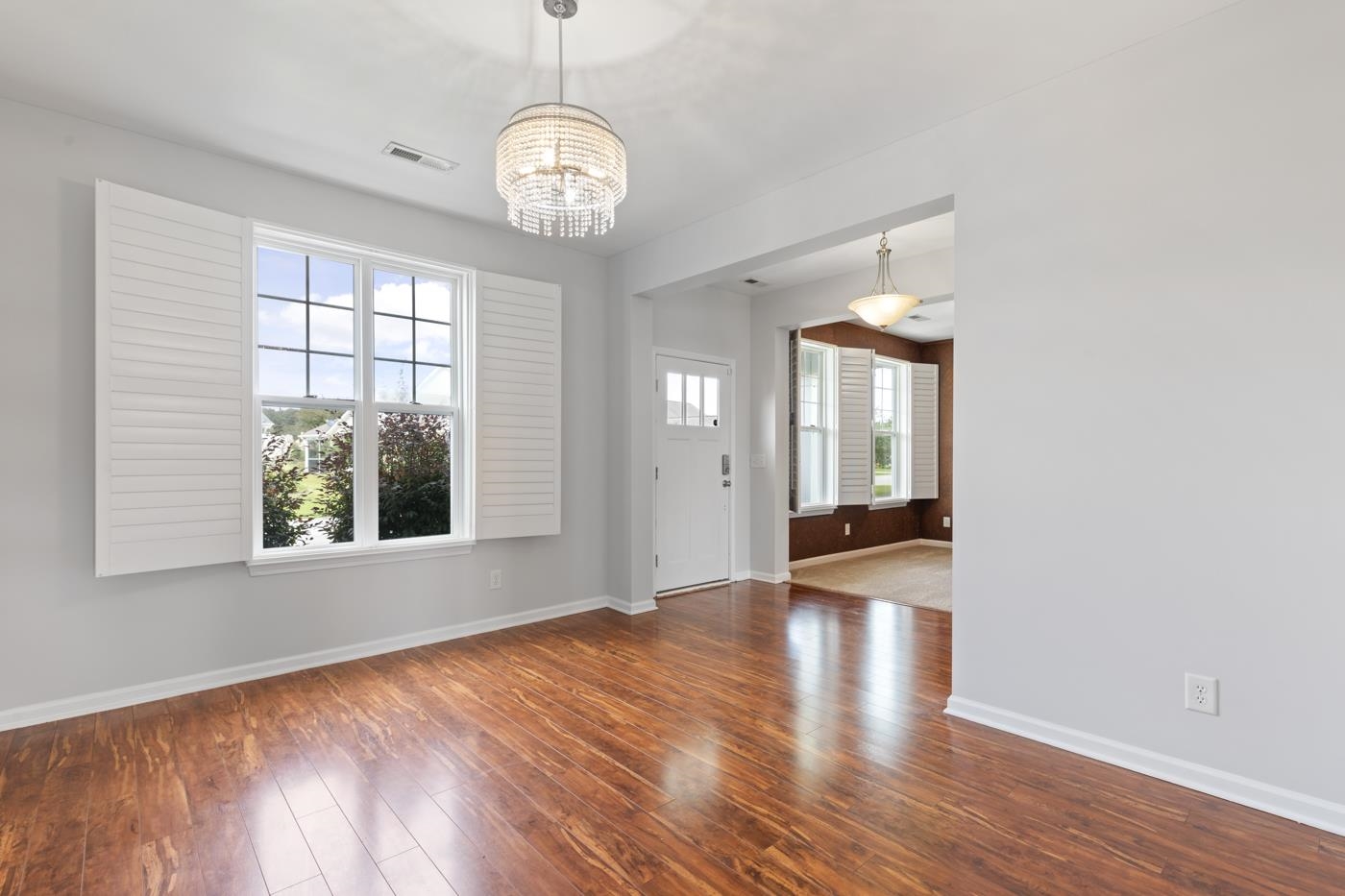 336 Lochmoore Loop