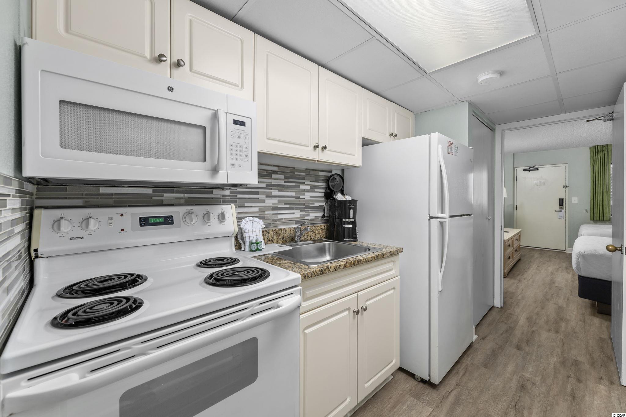 201 N 77th Ave. N Unit: 1027