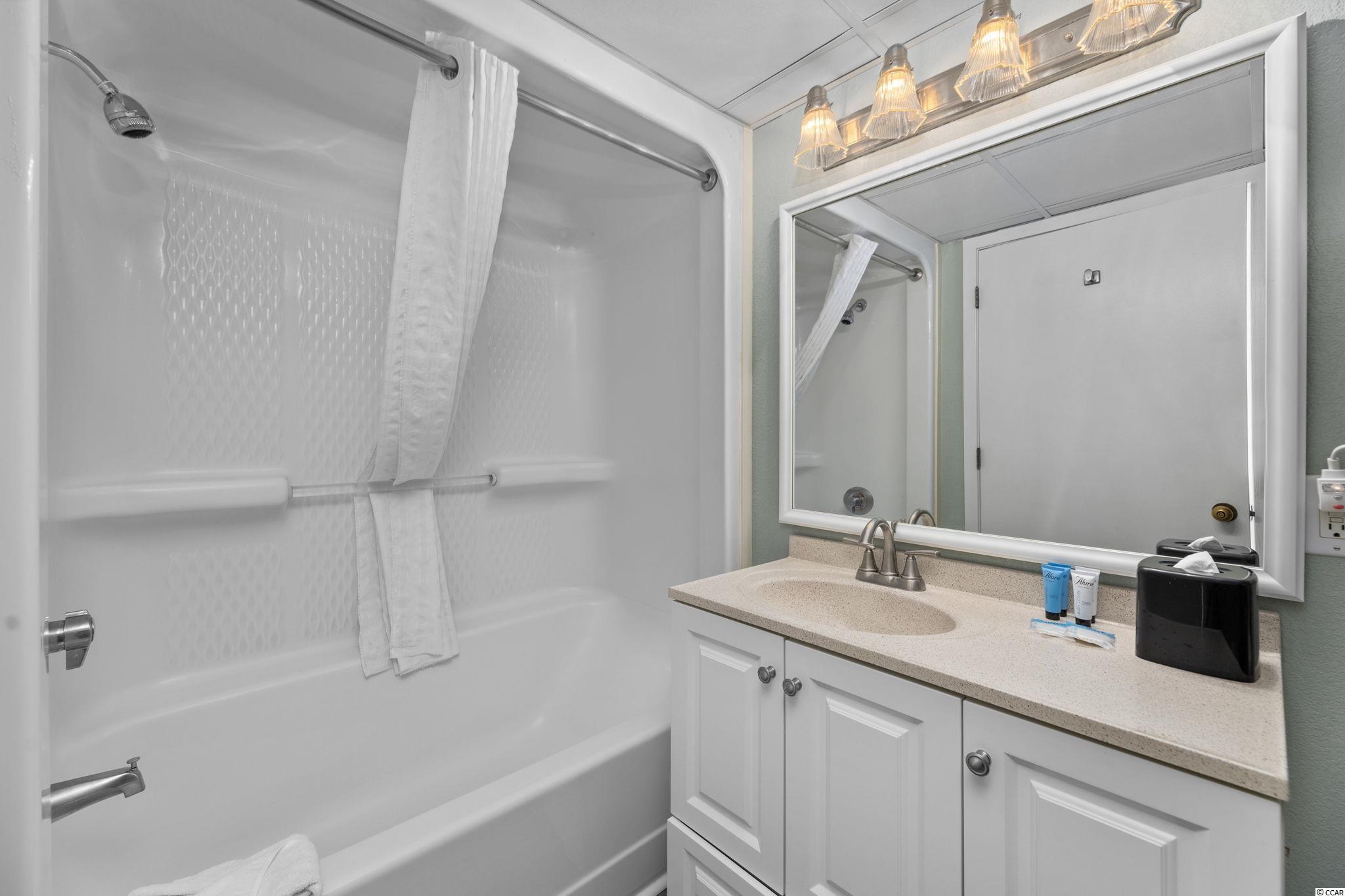201 N 77th Ave. N Unit: 1027