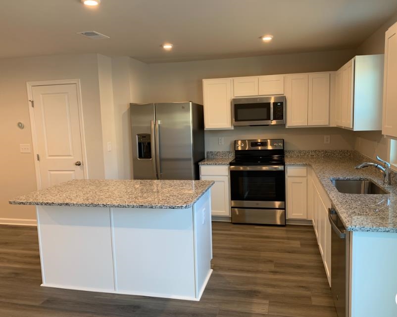 401 D El Camino Dr. Unit: C2D
