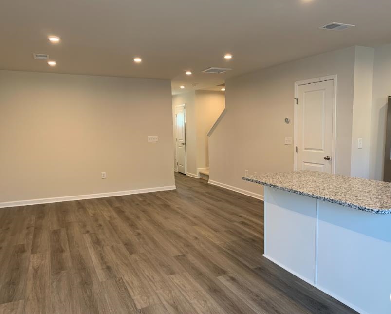 401 D El Camino Dr. Unit: C2D