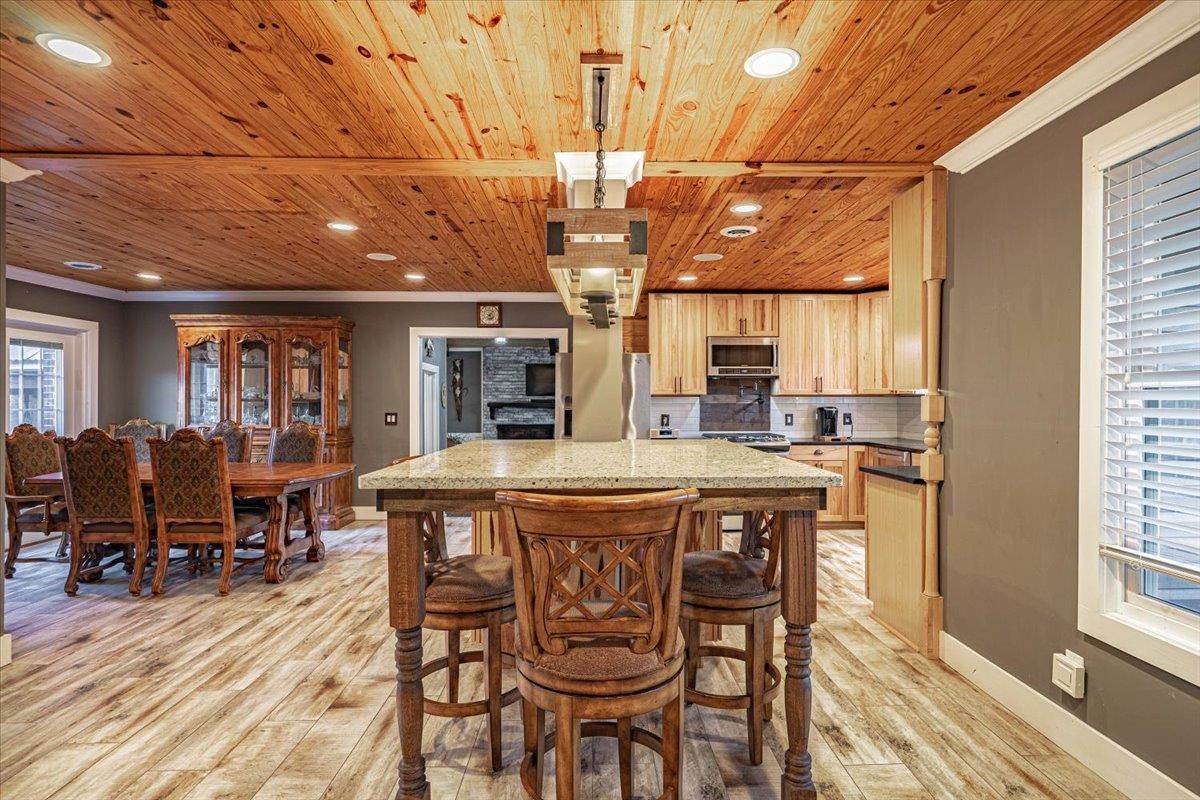 3340 Curley Ct.