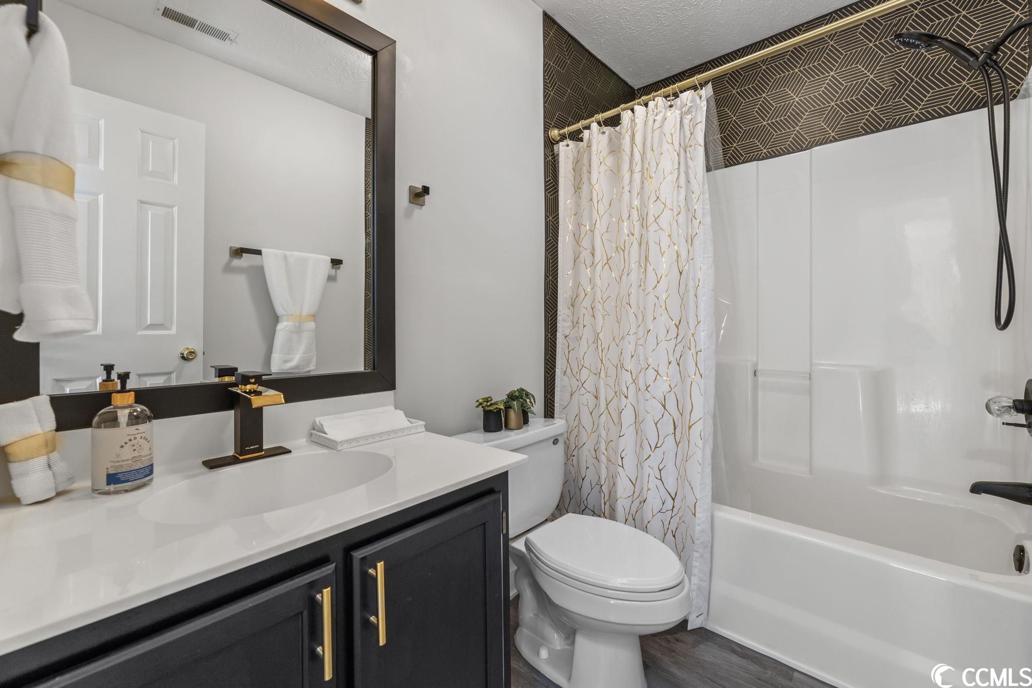 444 Red River Ct. Unit: 40-D