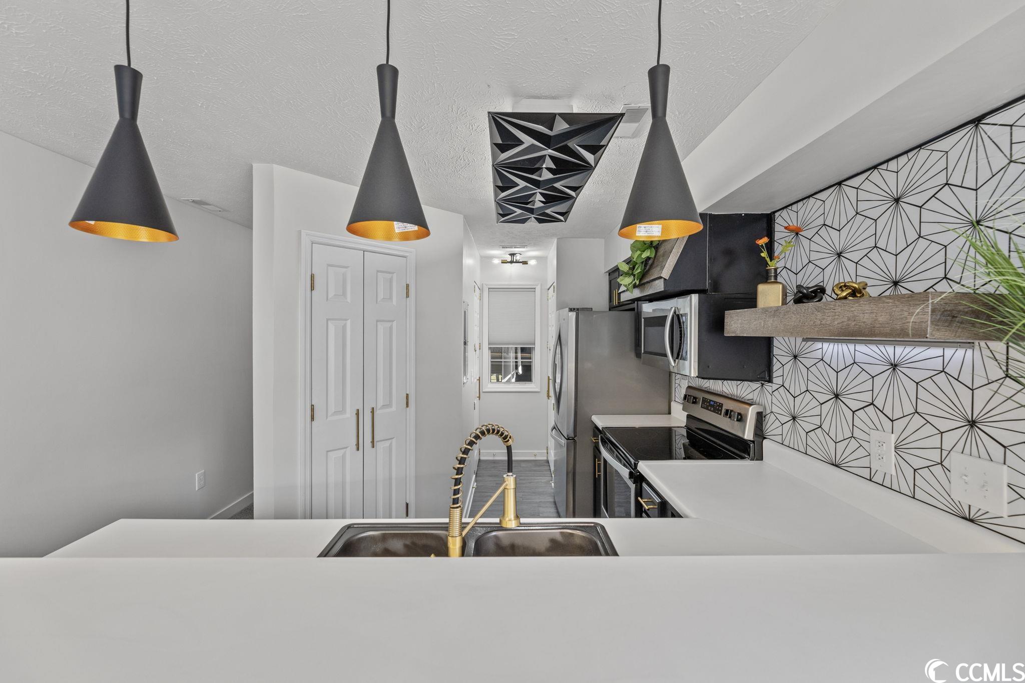 444 Red River Ct. Unit: 40-D
