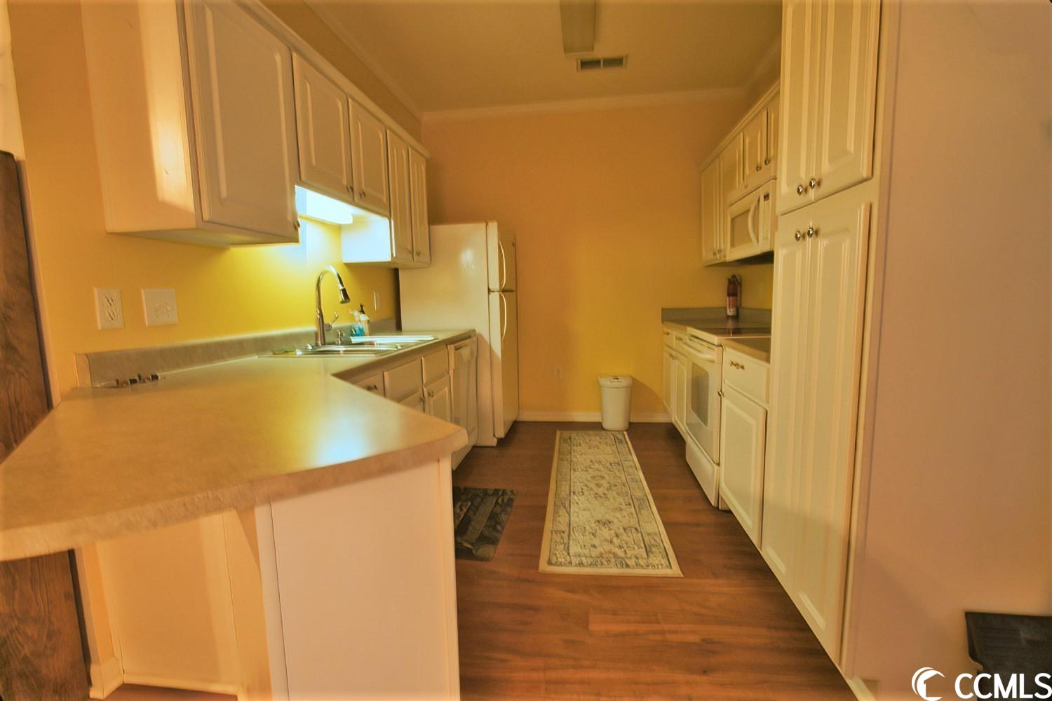 100 Lazy Willow Ln. Unit: 103
