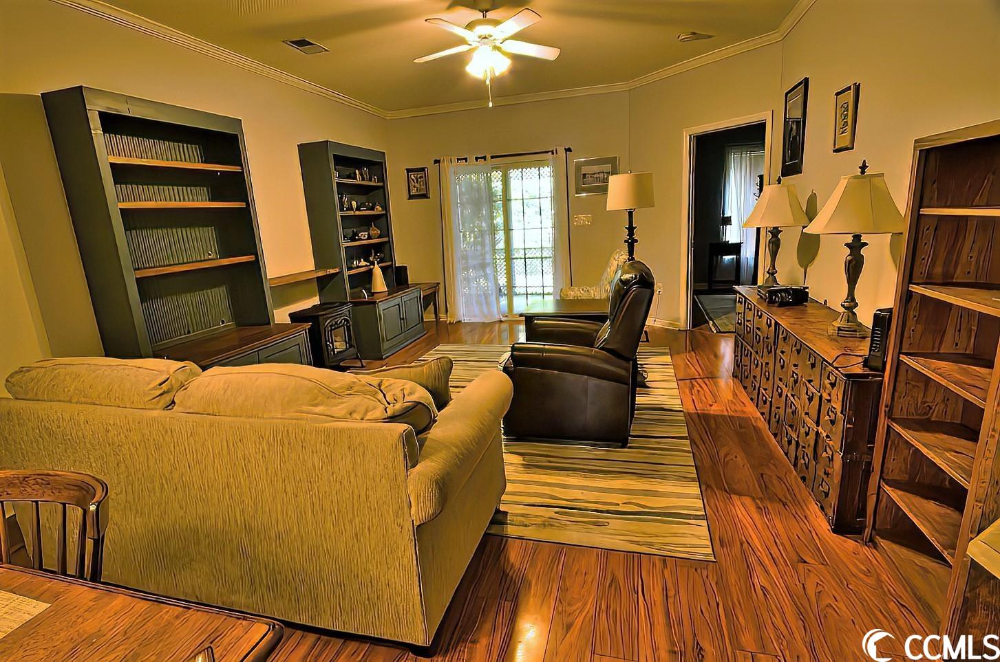 100 Lazy Willow Ln. Unit: 103