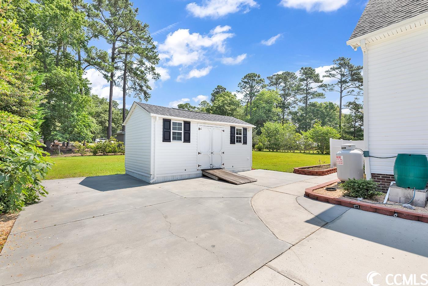86 Willow Dr.