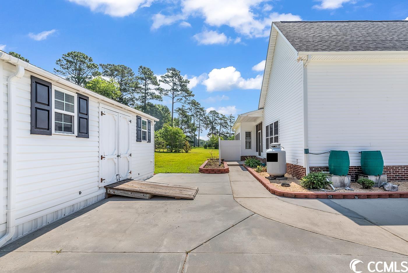 86 Willow Dr.