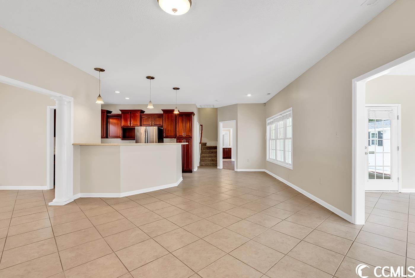86 Willow Dr.