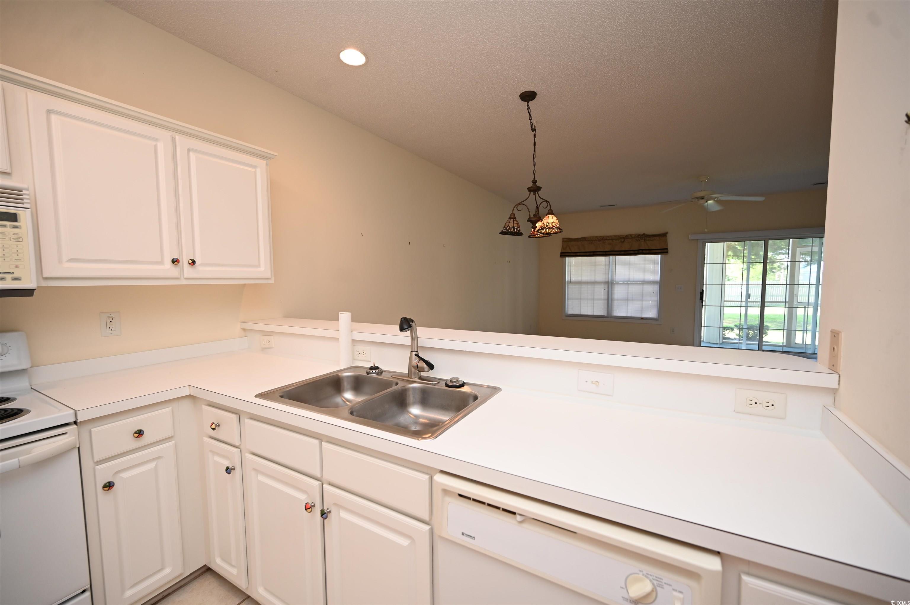 1058 Sea Mountain Hwy. Unit: 5-102