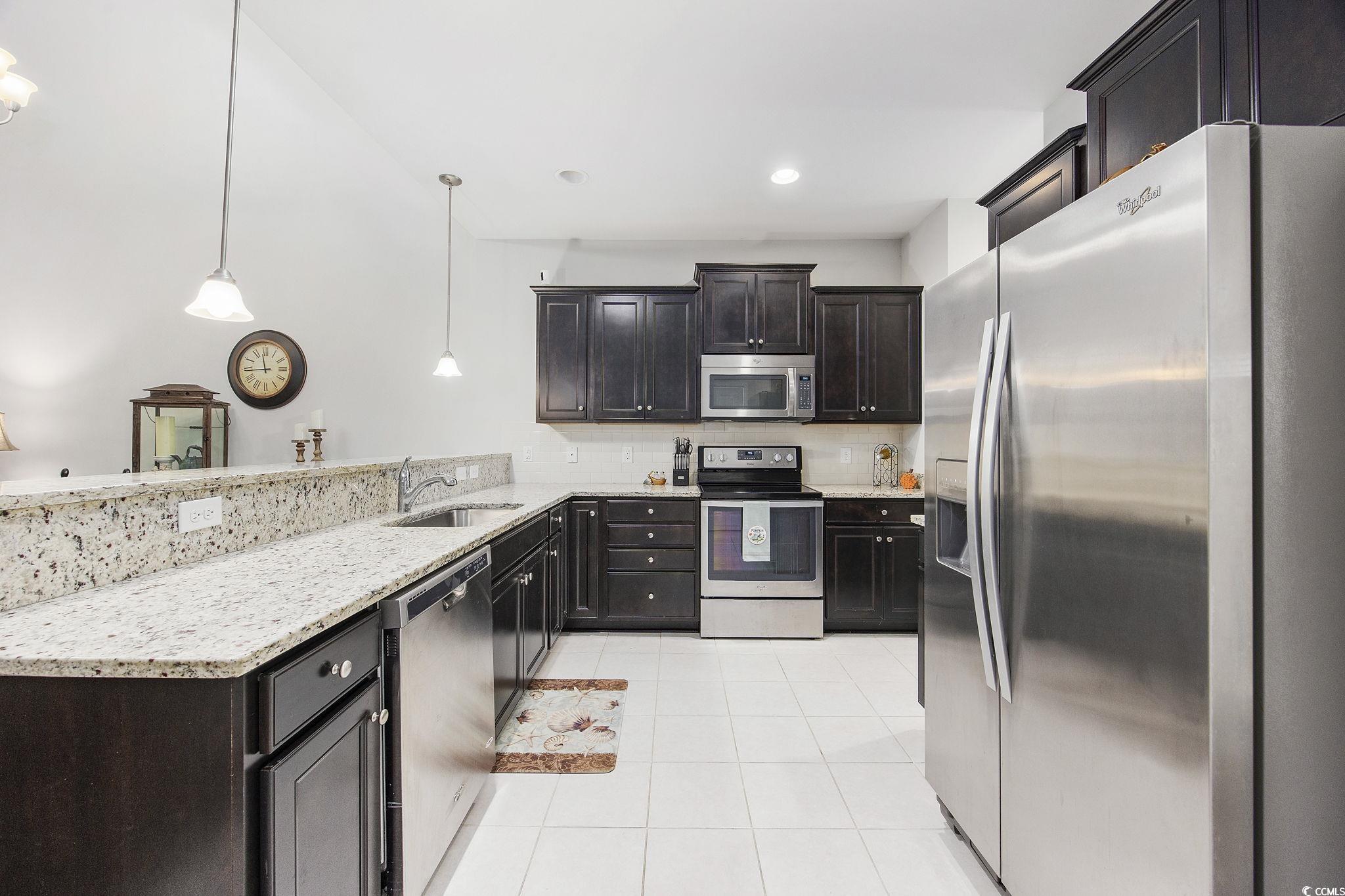 160 Freeboard Ln. Unit: 802