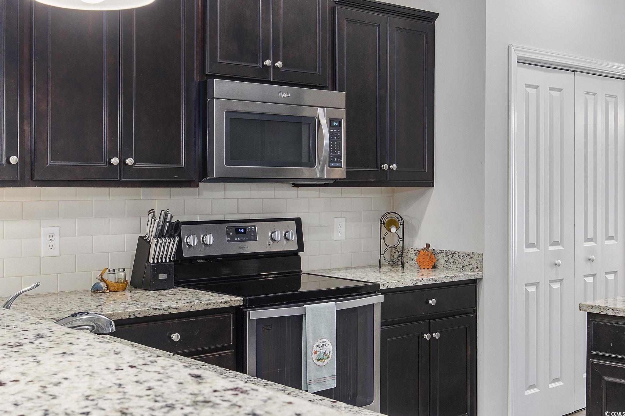 160 Freeboard Ln. Unit: 802