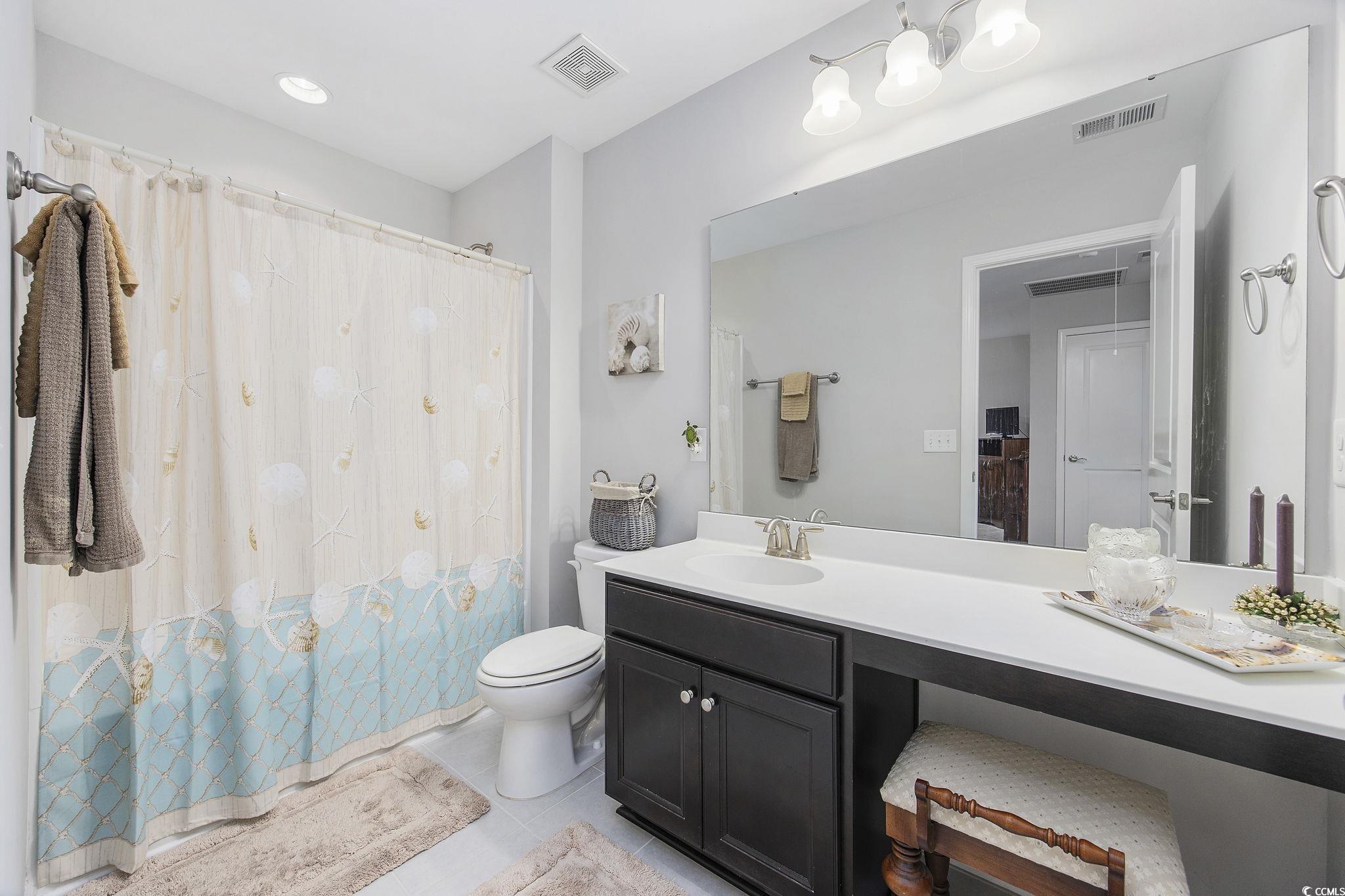 160 Freeboard Ln. Unit: 802