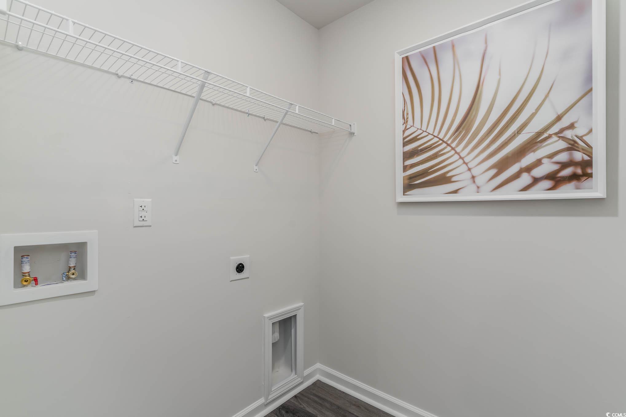 7431 Meadow Walk Loop