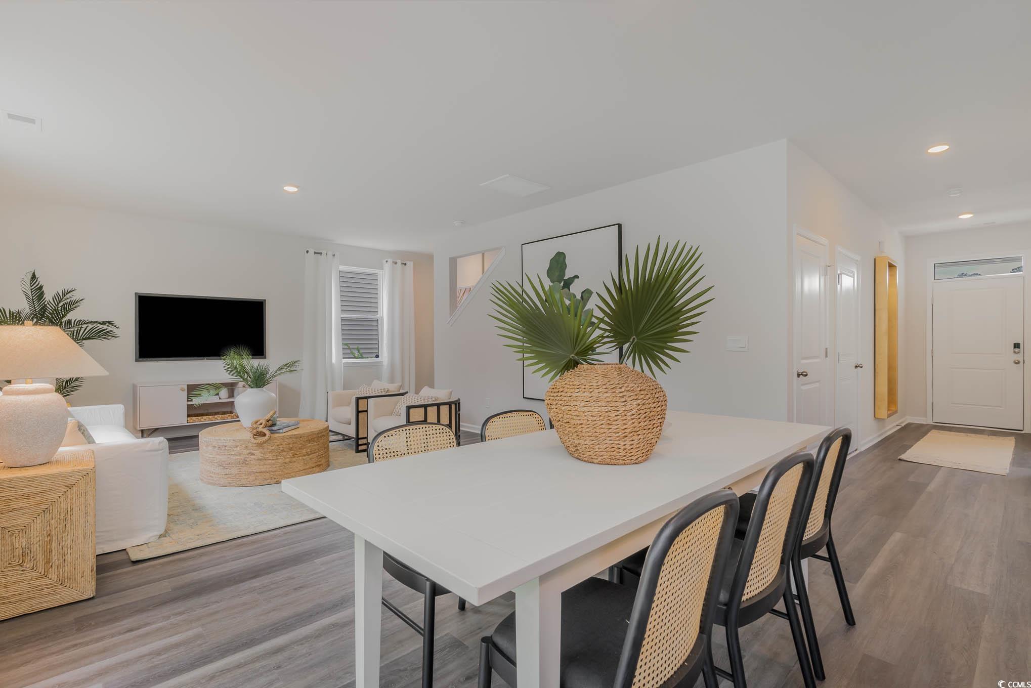 7431 Meadow Walk Loop