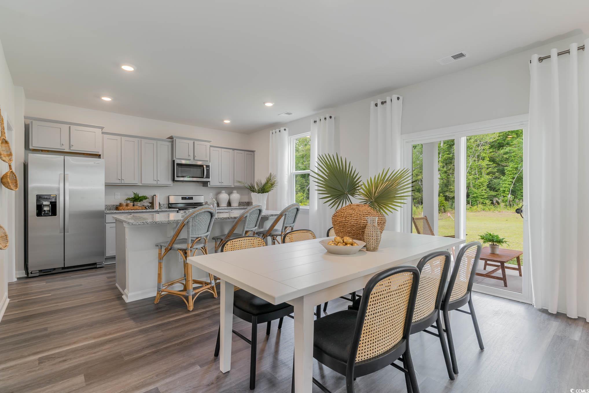 7431 Meadow Walk Loop