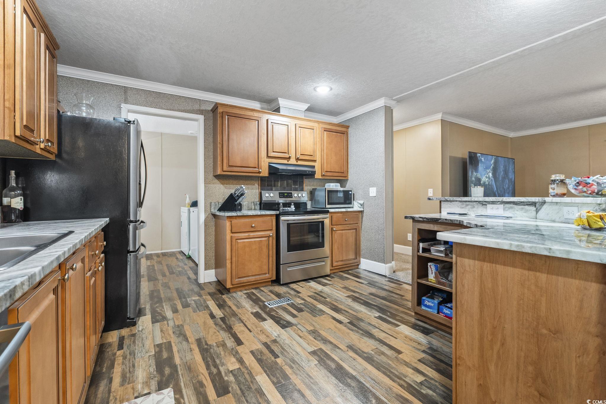 3808 Mayfield Dr.