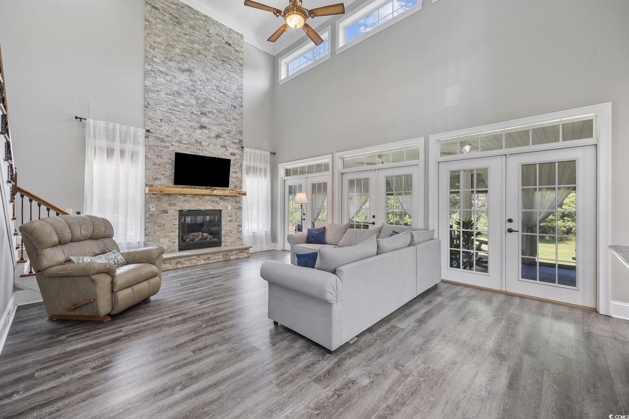 2273 Starduster Ln.