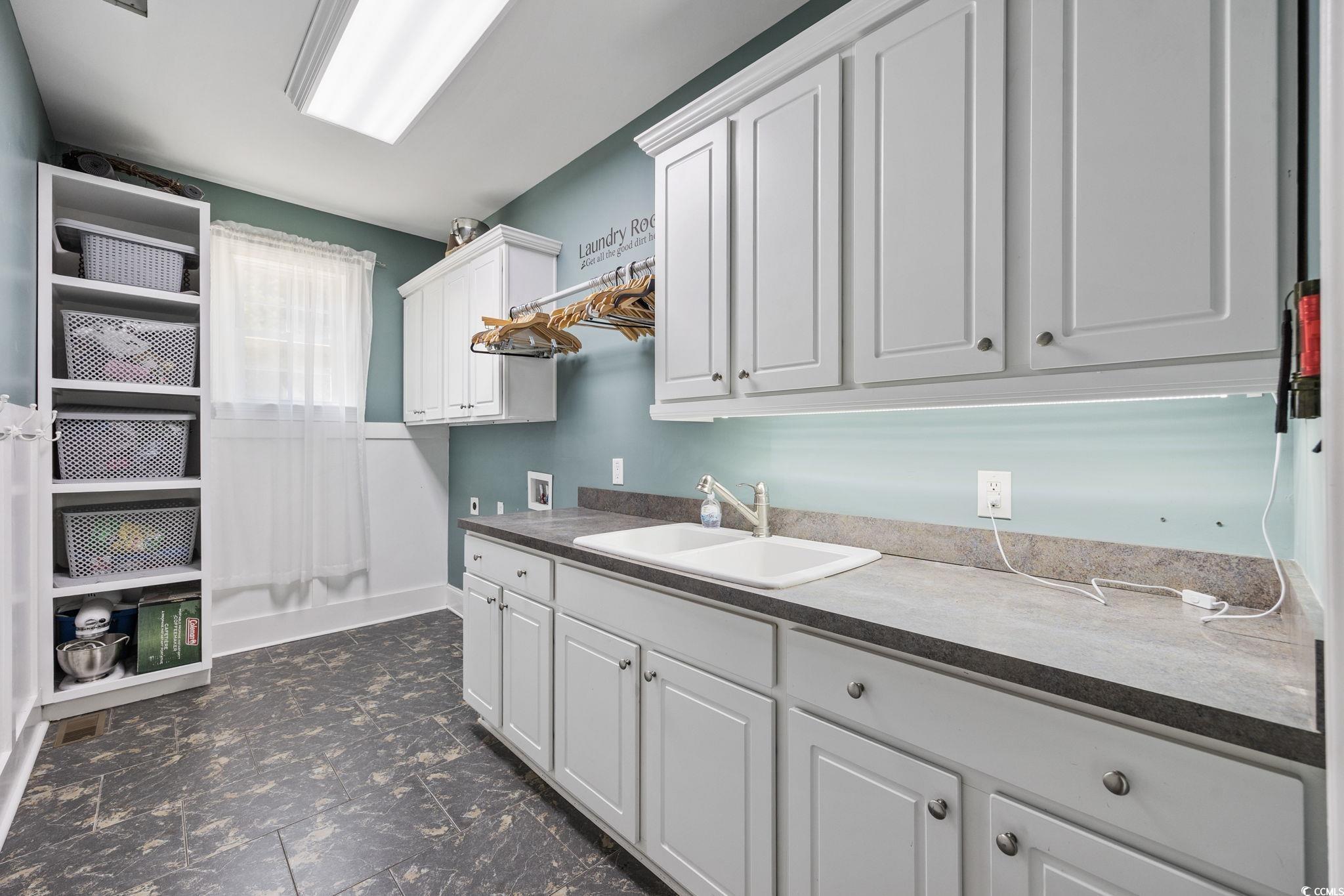 2273 Starduster Ln.