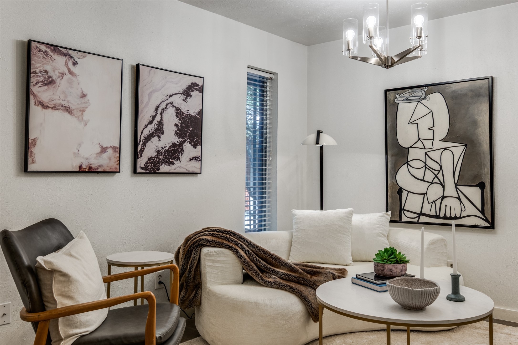 4525 Gilbert 204