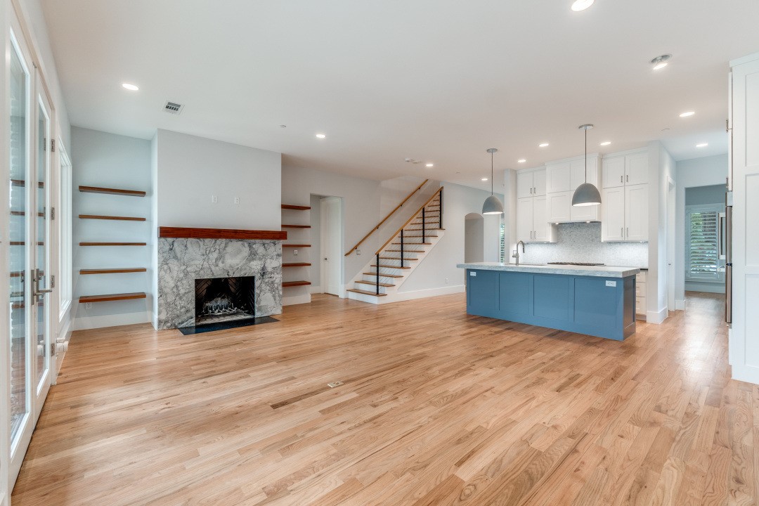 4652 Livingston Avenue