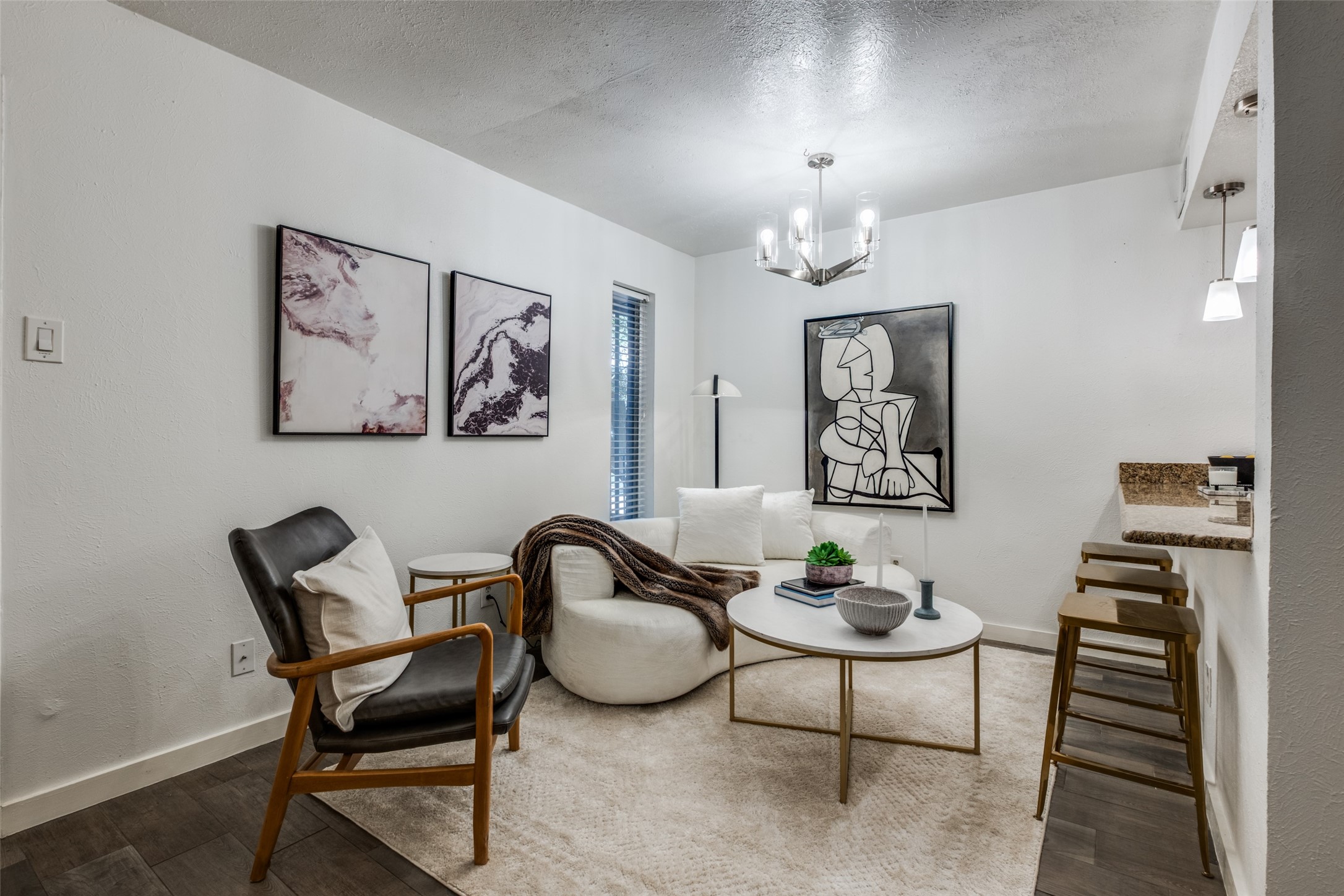 4525 Gilbert 204