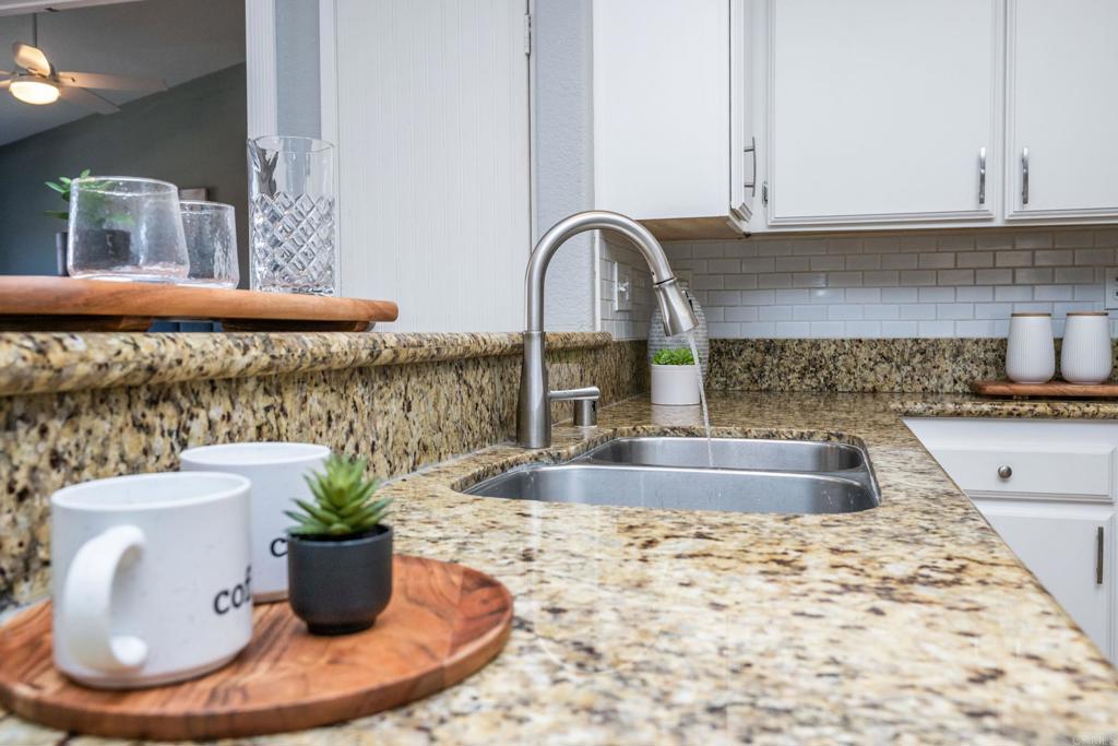 405 Stoney Point Way 96