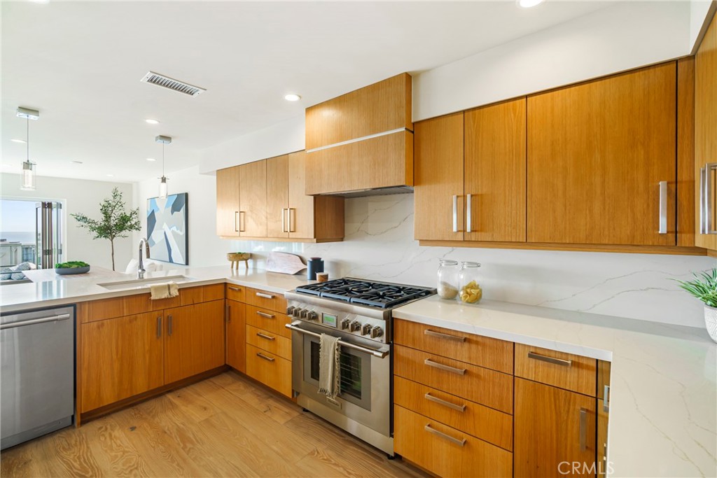 26036 View Point Drive E 93