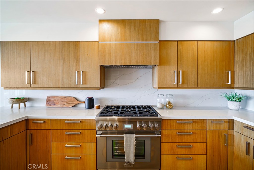 26036 View Point Drive E 93