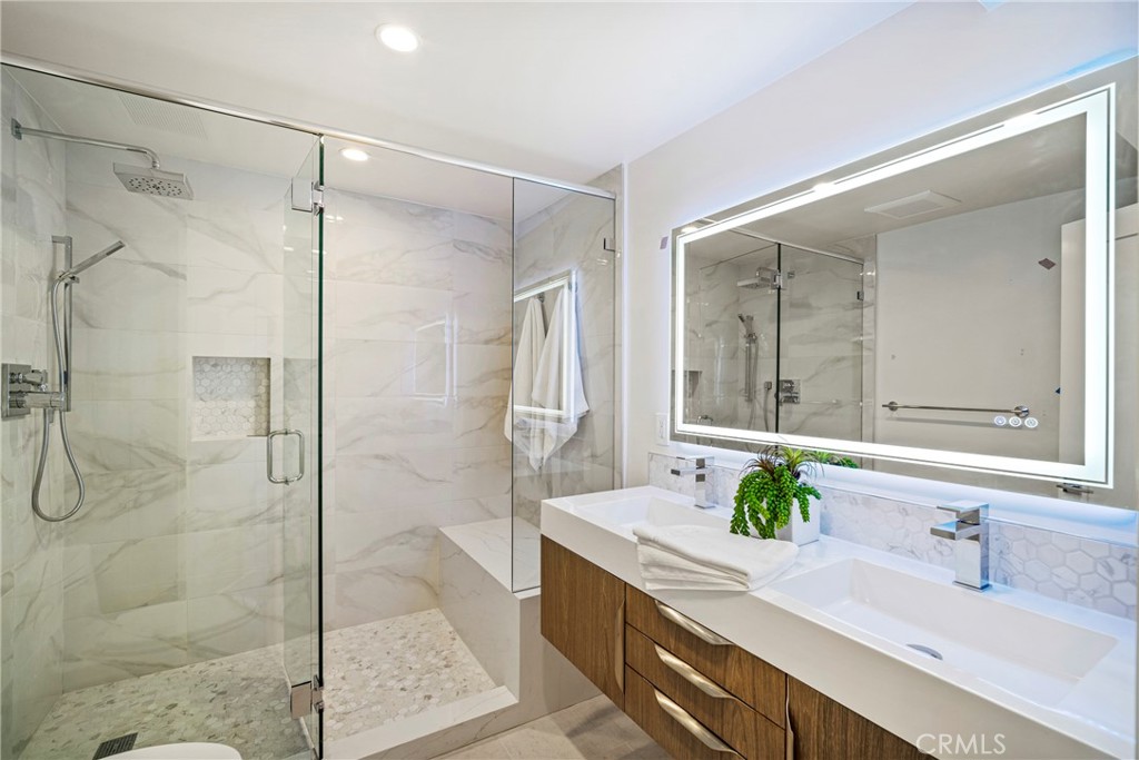 26036 View Point Drive E 93