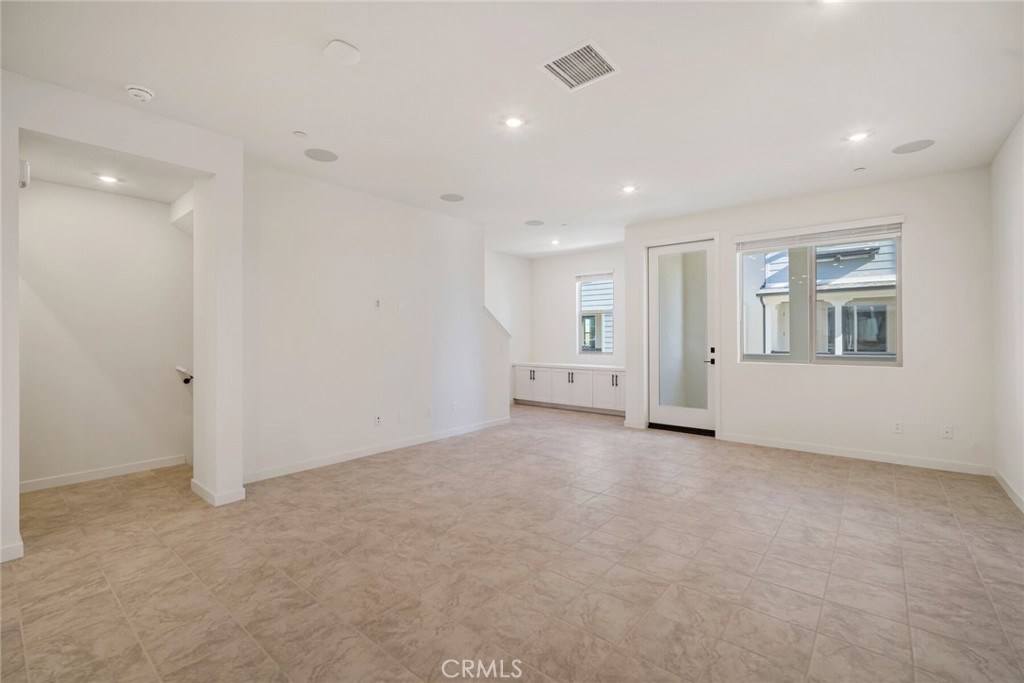 32074 Paseo Vibrante