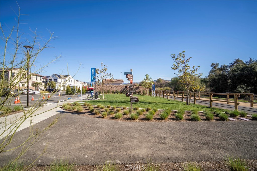 32074 Paseo Vibrante