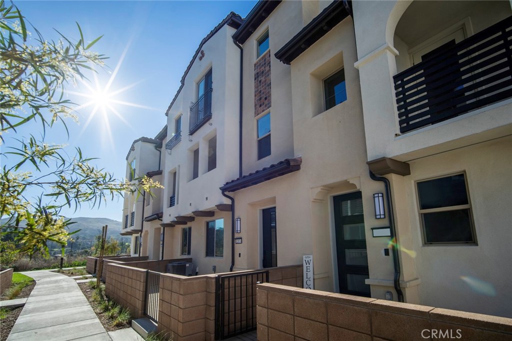 32074 Paseo Vibrante