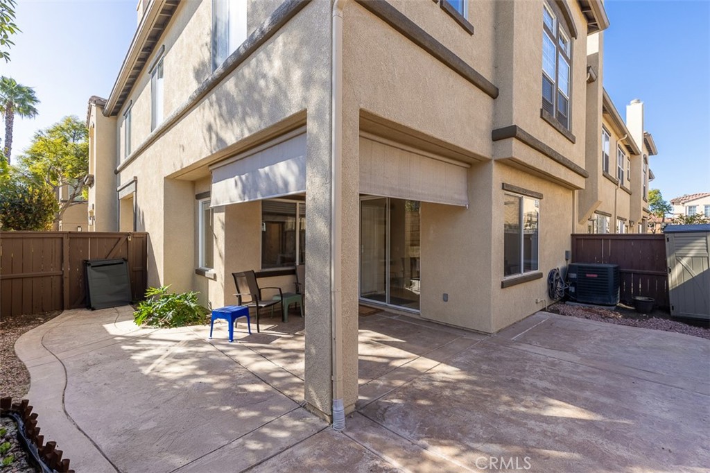638 Sumner