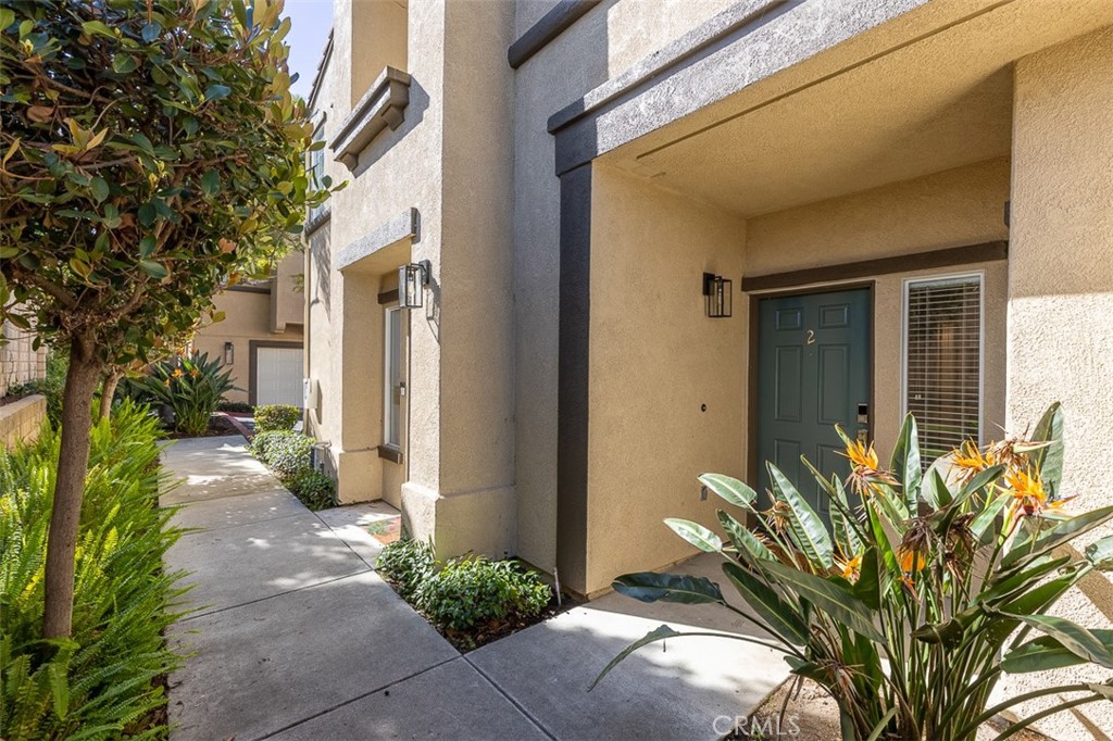 638 Sumner
