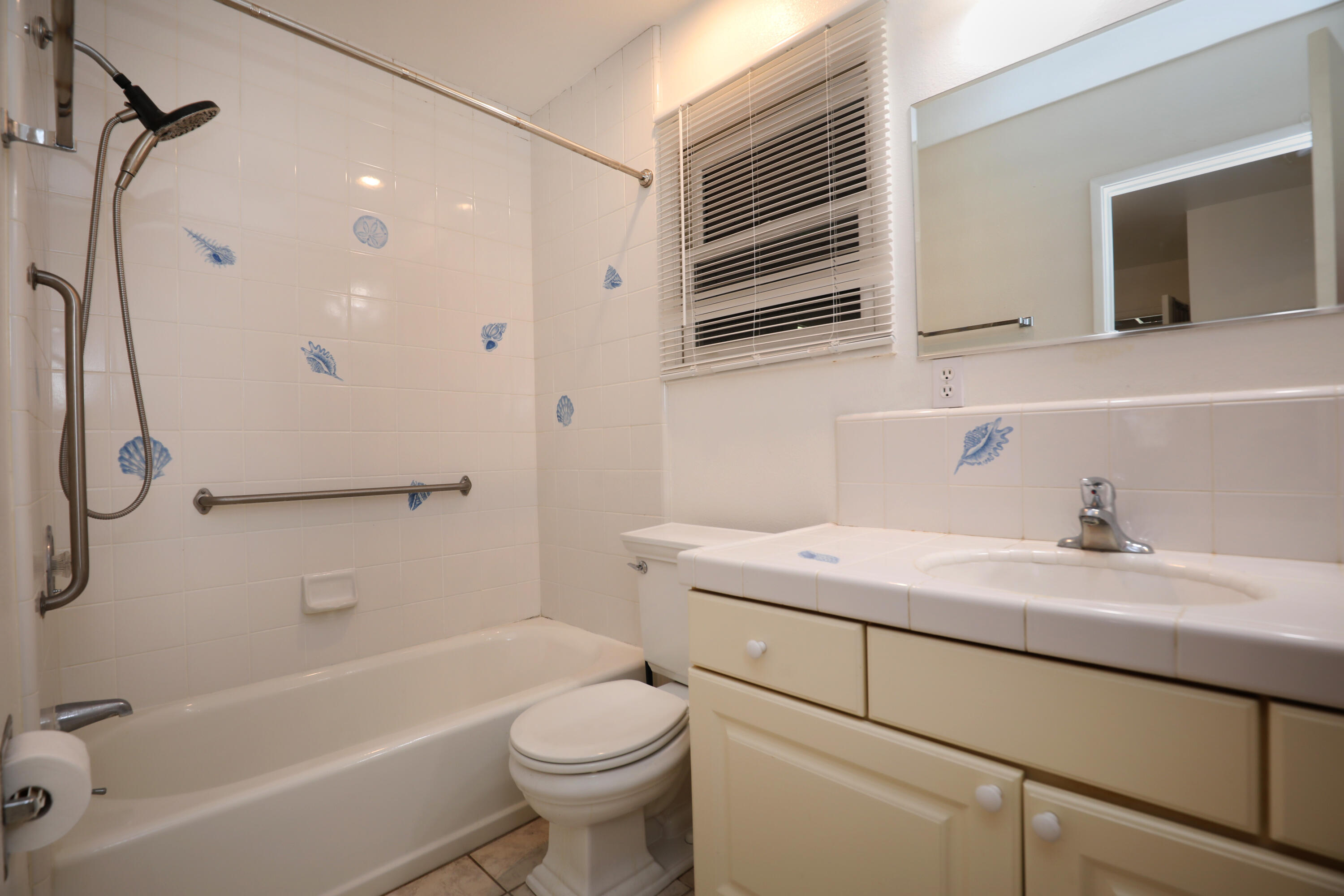 124 La Marina, SANTA BARBARA