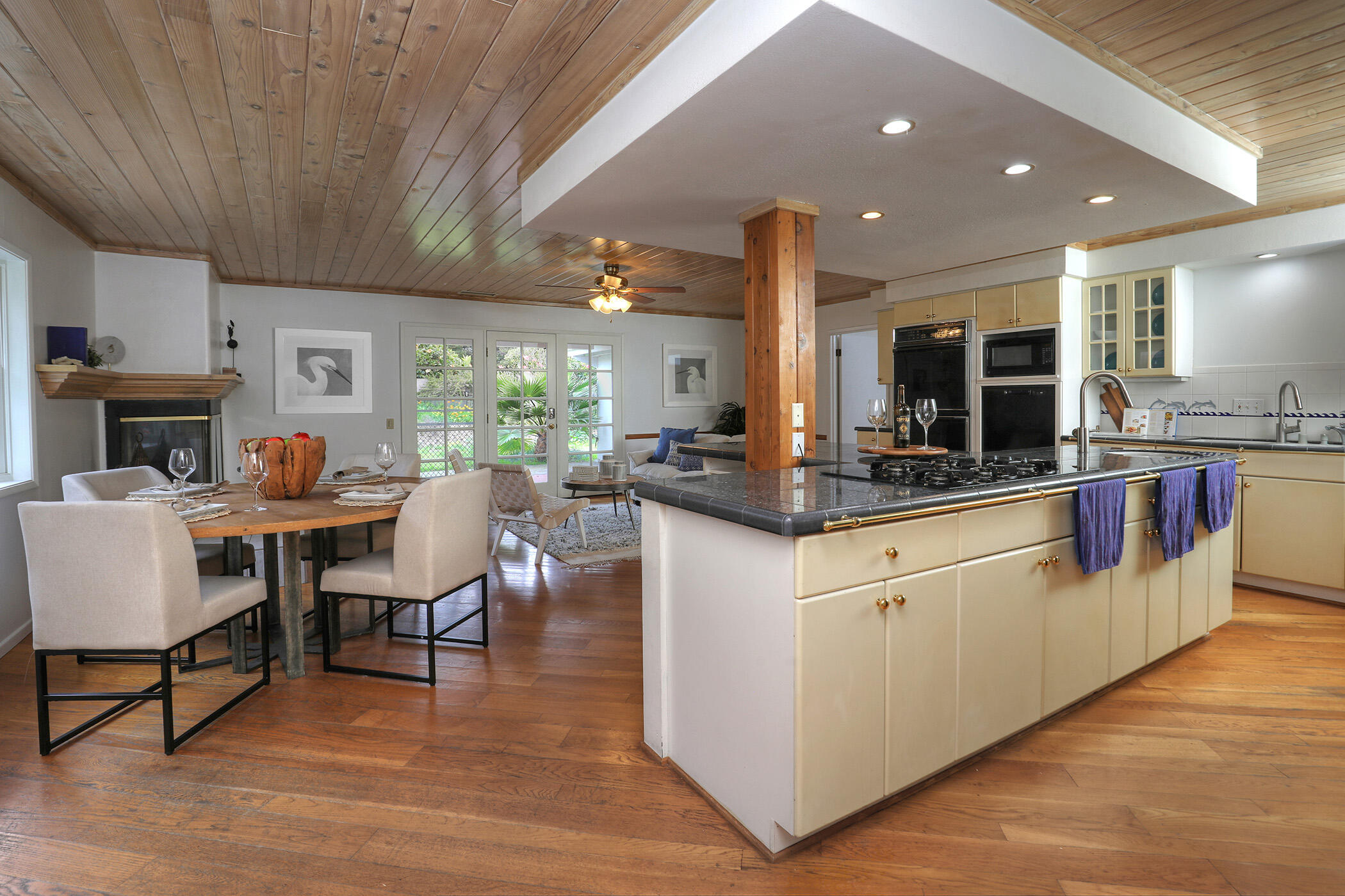 124 La Marina, SANTA BARBARA