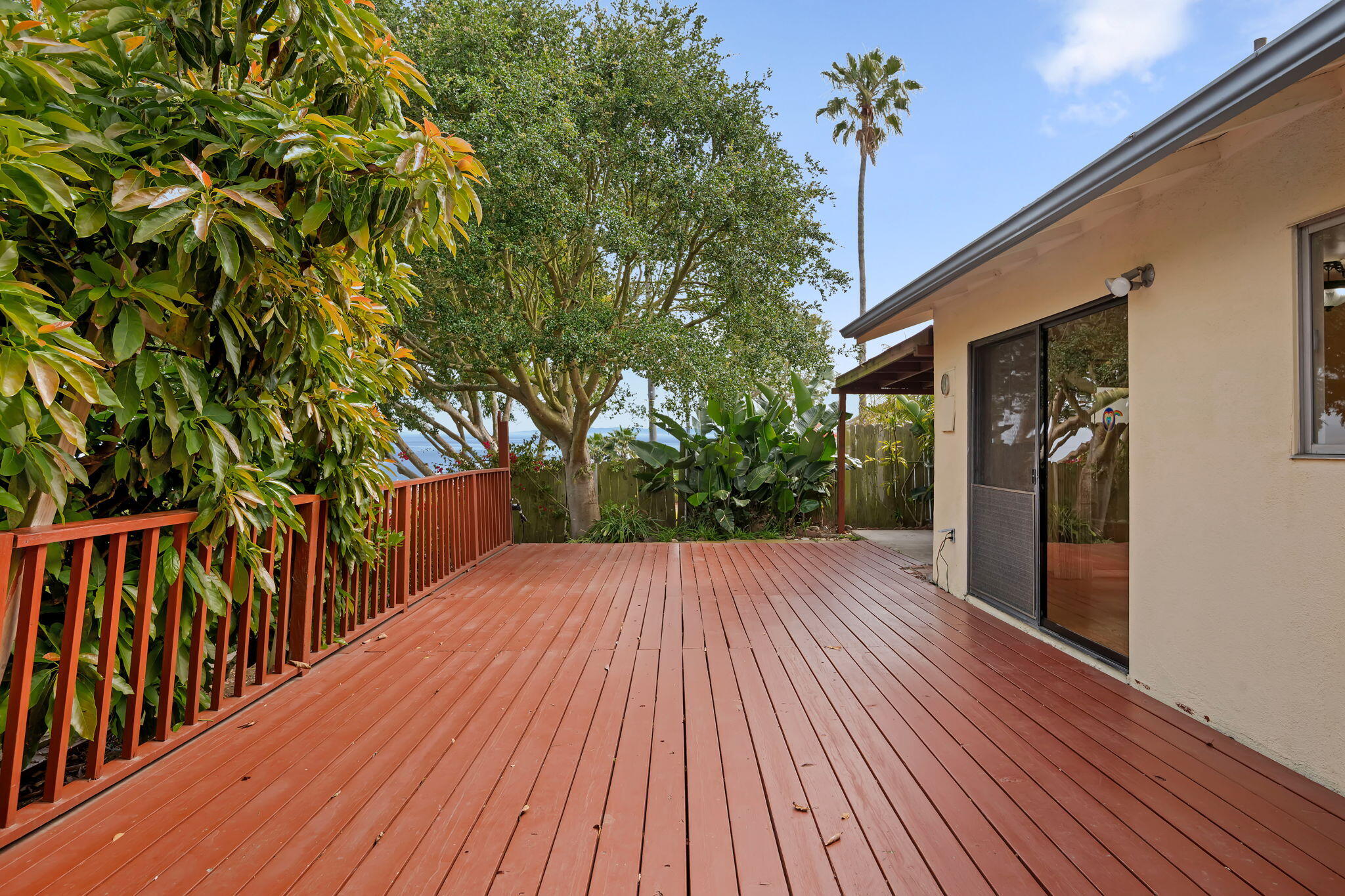 636 Litchfield Lane