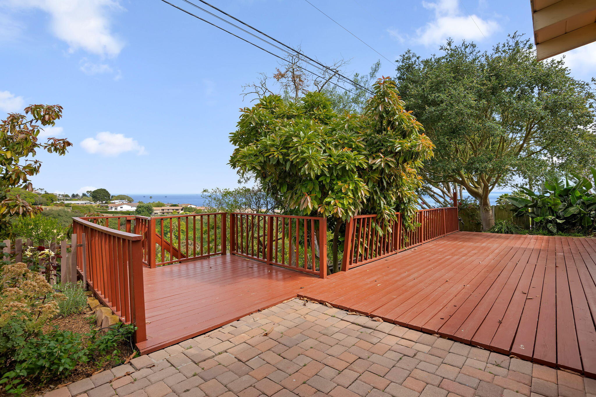 636 Litchfield Lane