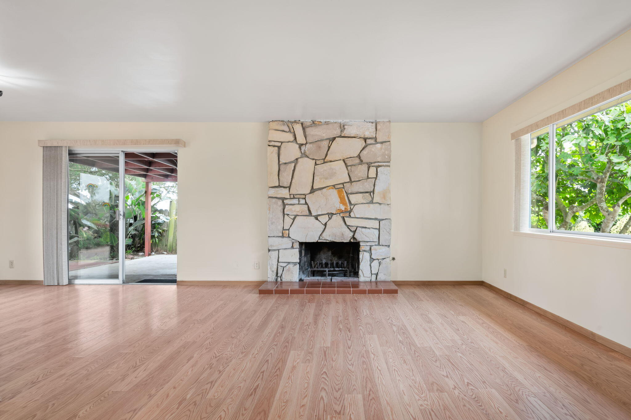 636 Litchfield Lane