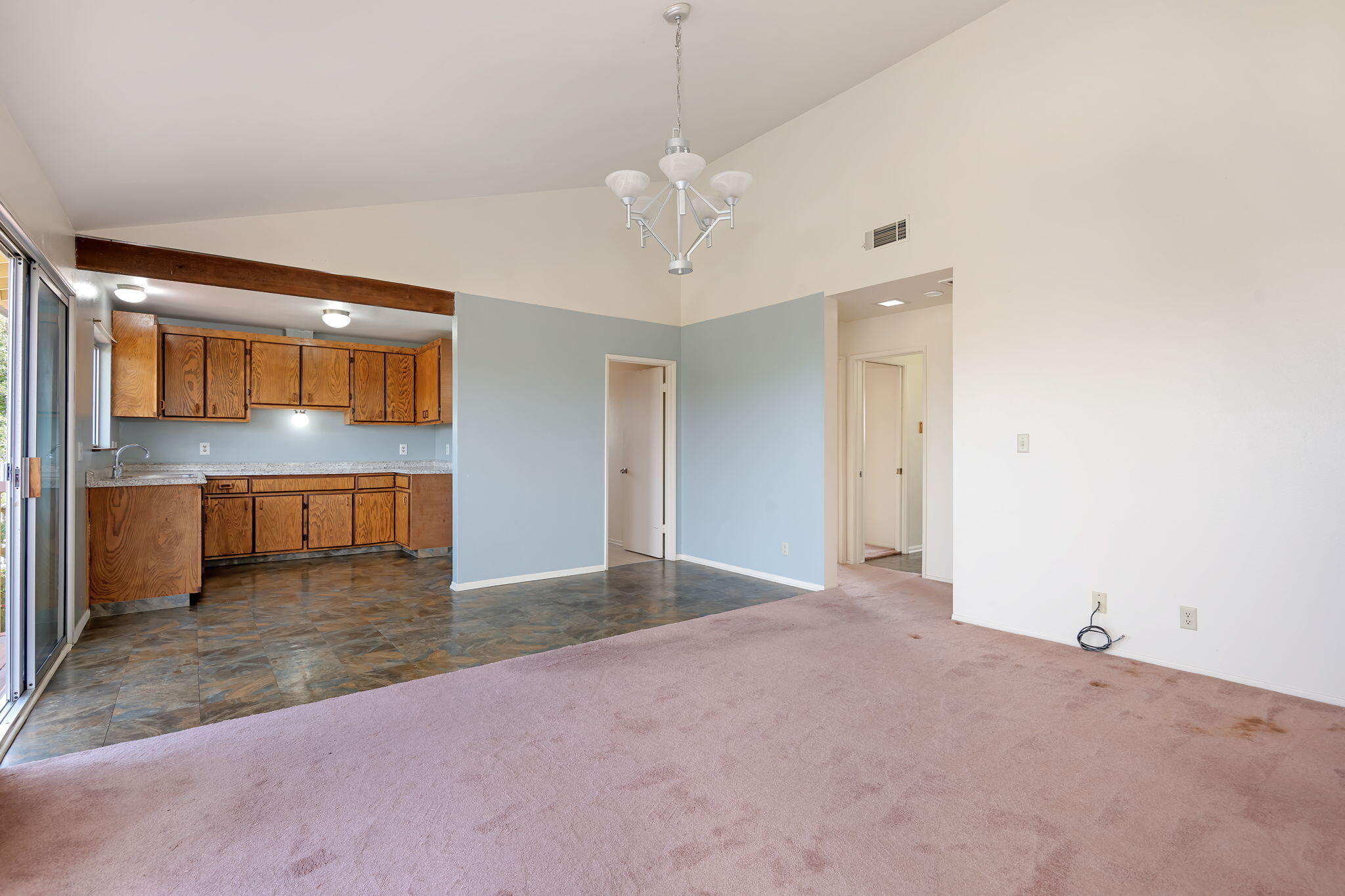 636 Litchfield Lane
