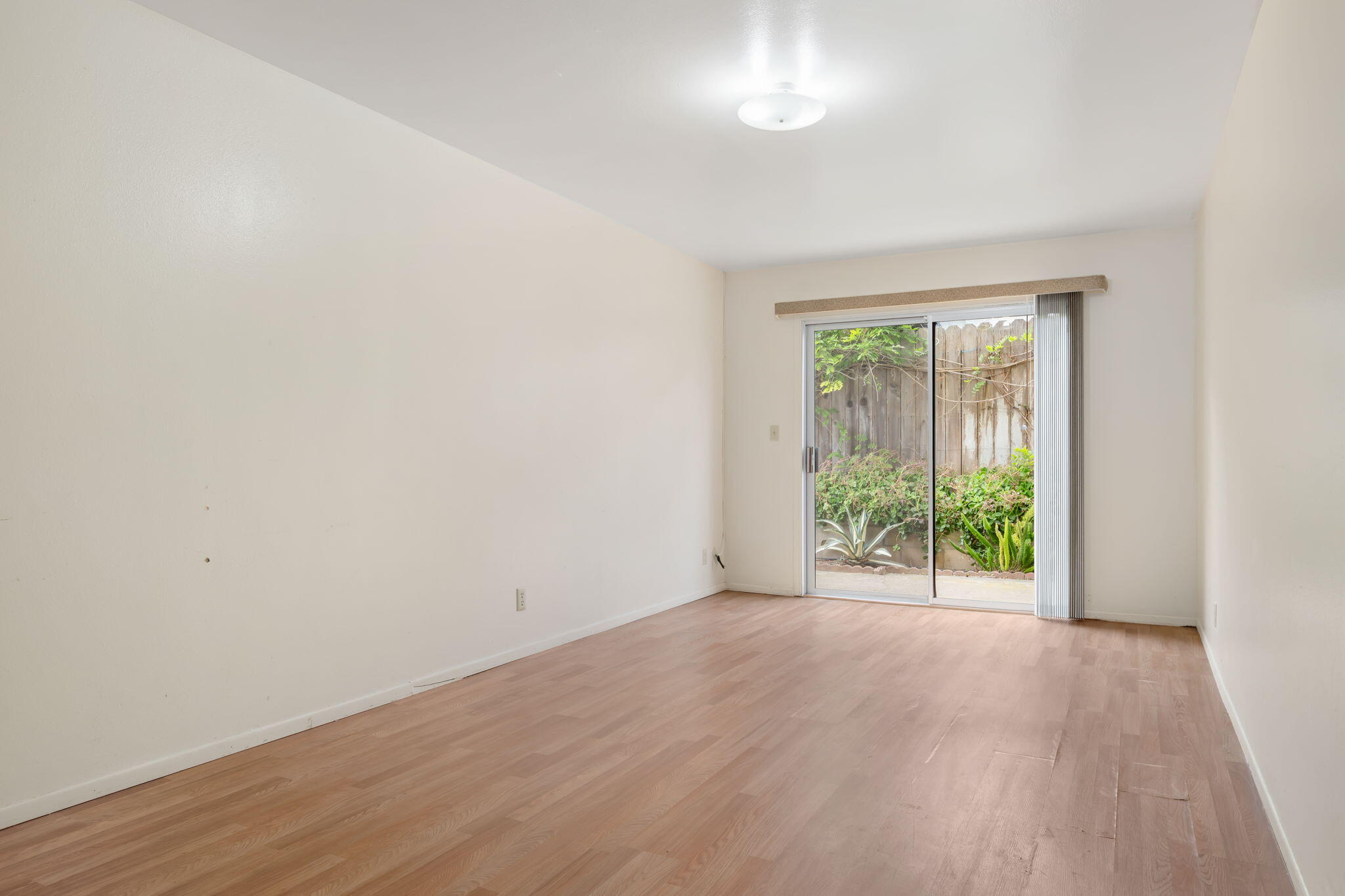636 Litchfield Lane