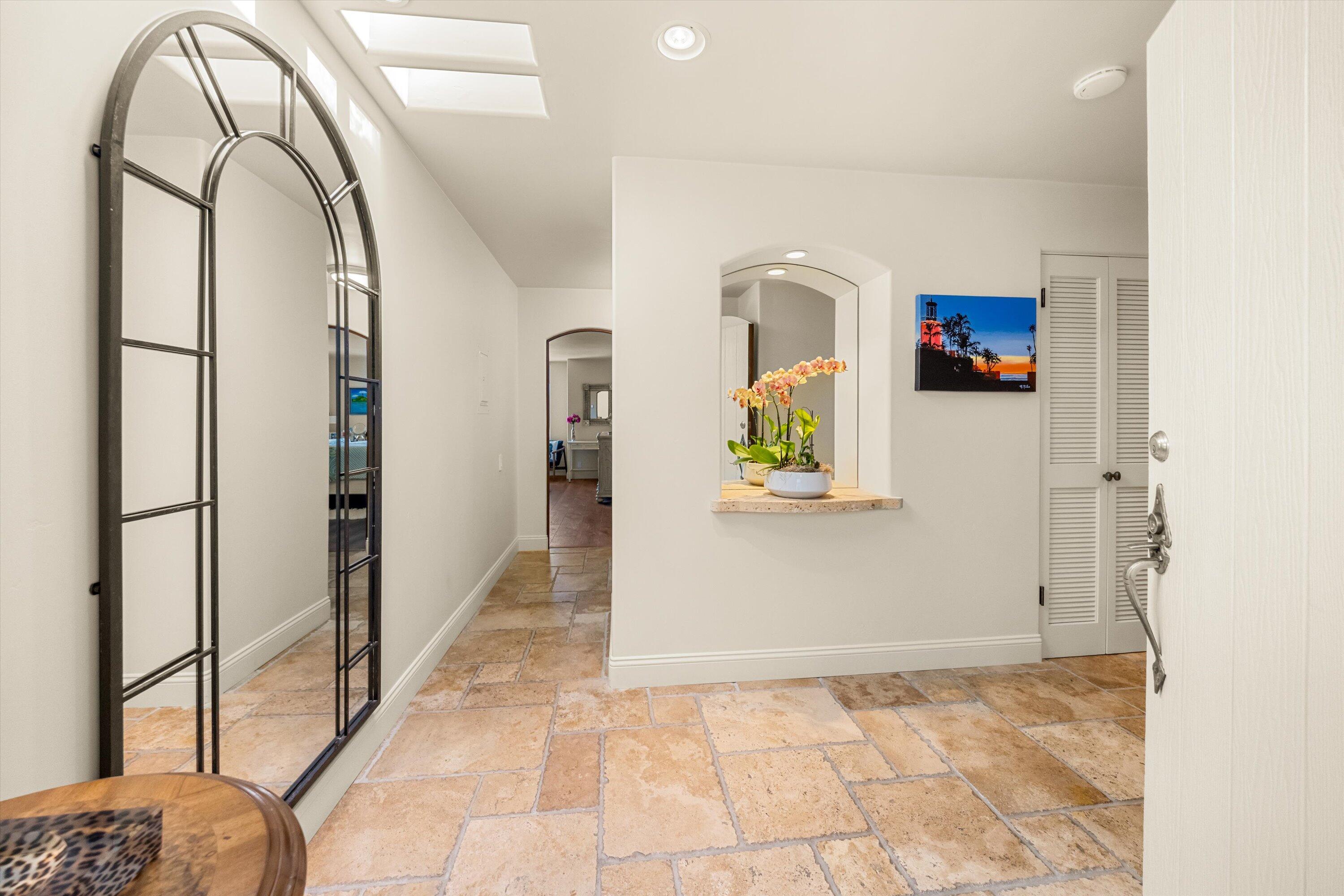 1220 Coast Village Road, 307