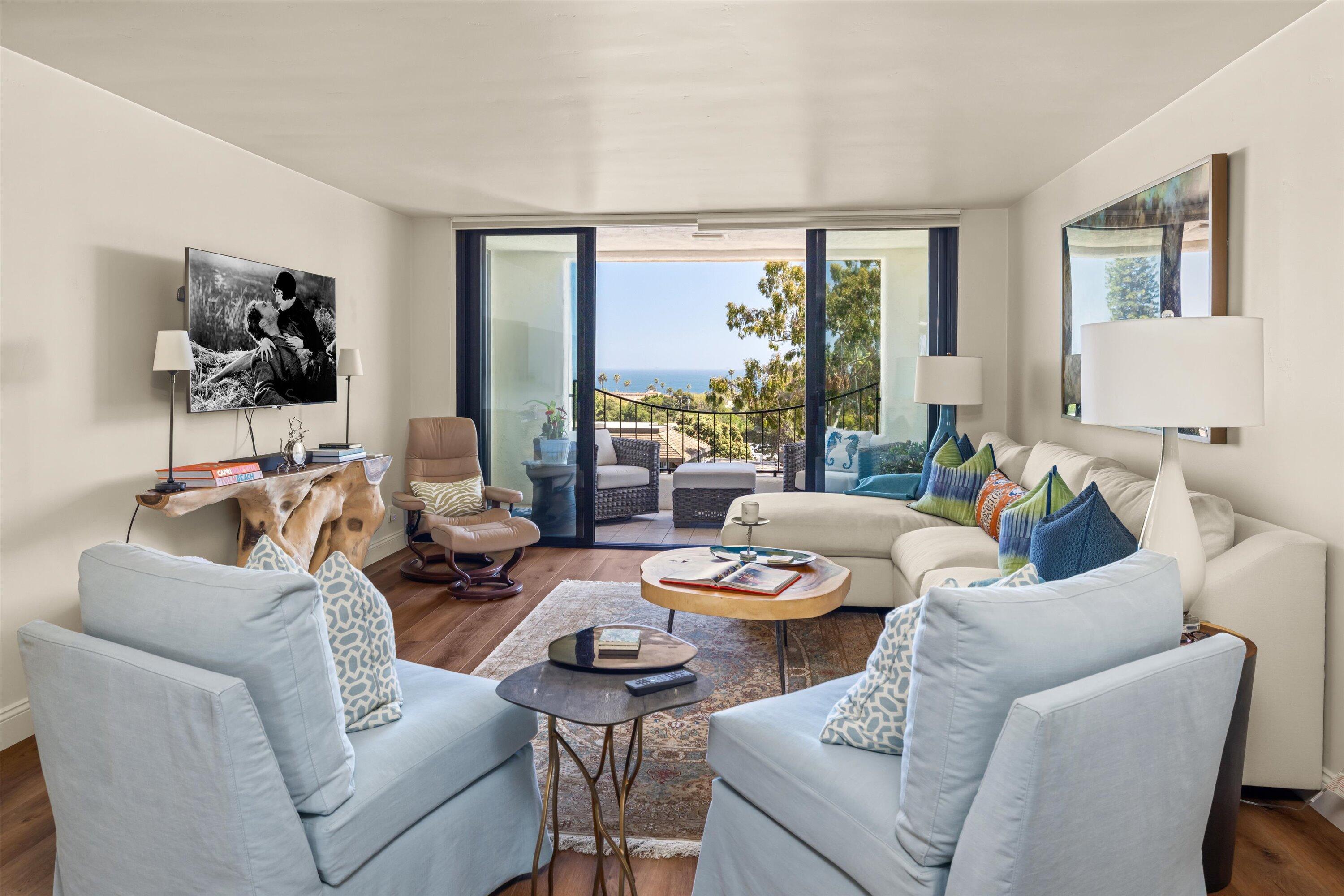 1220 Coast Village Road, 307