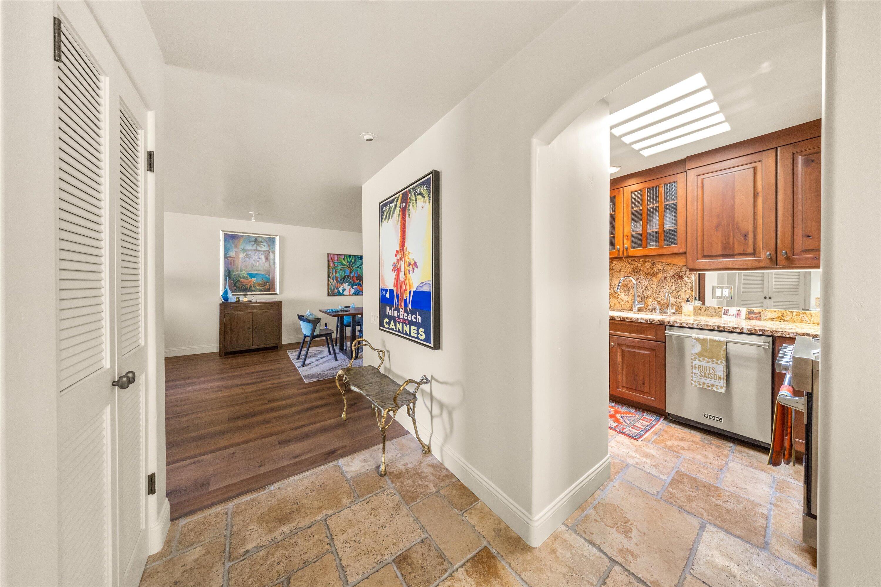 1220 Coast Village Road, 307