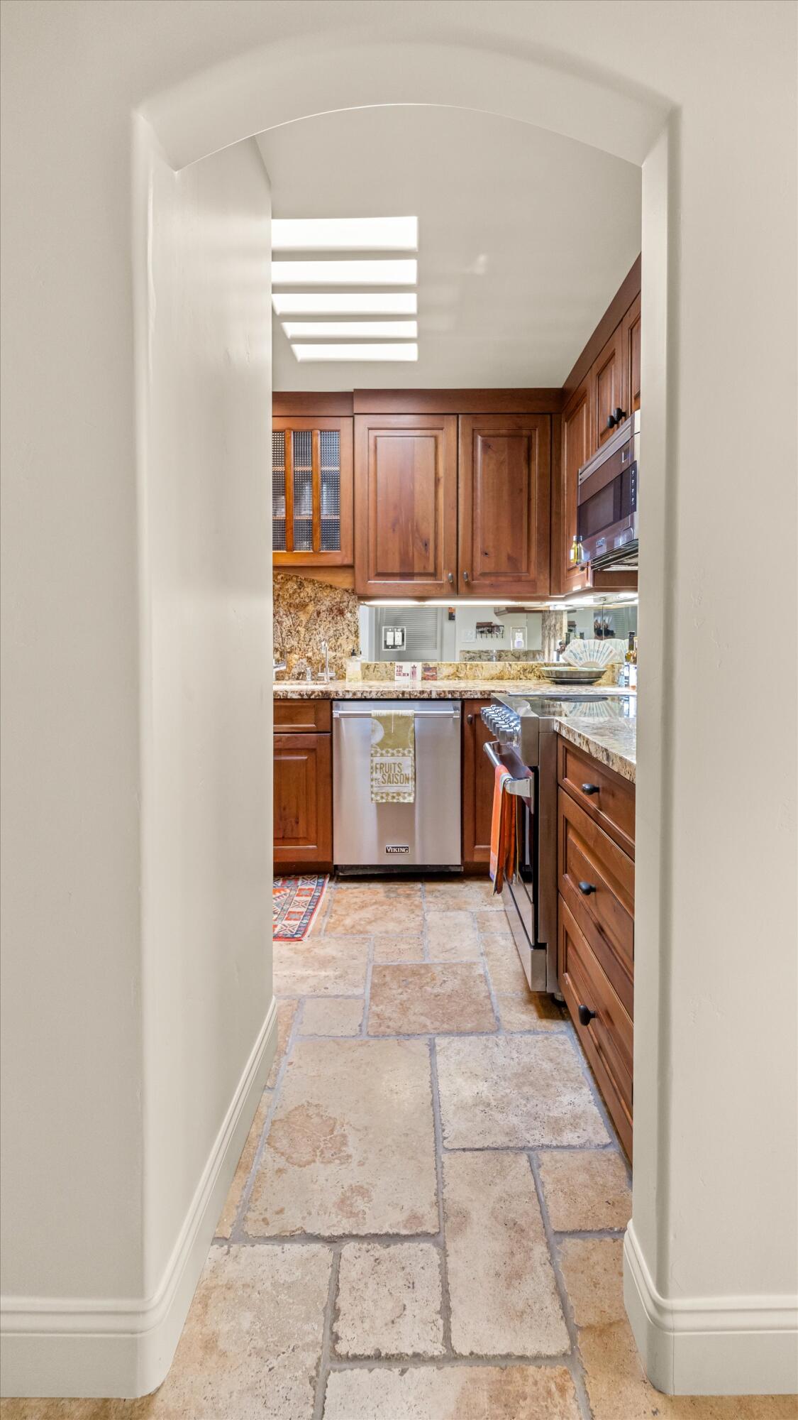 1220 Coast Village Road, 307