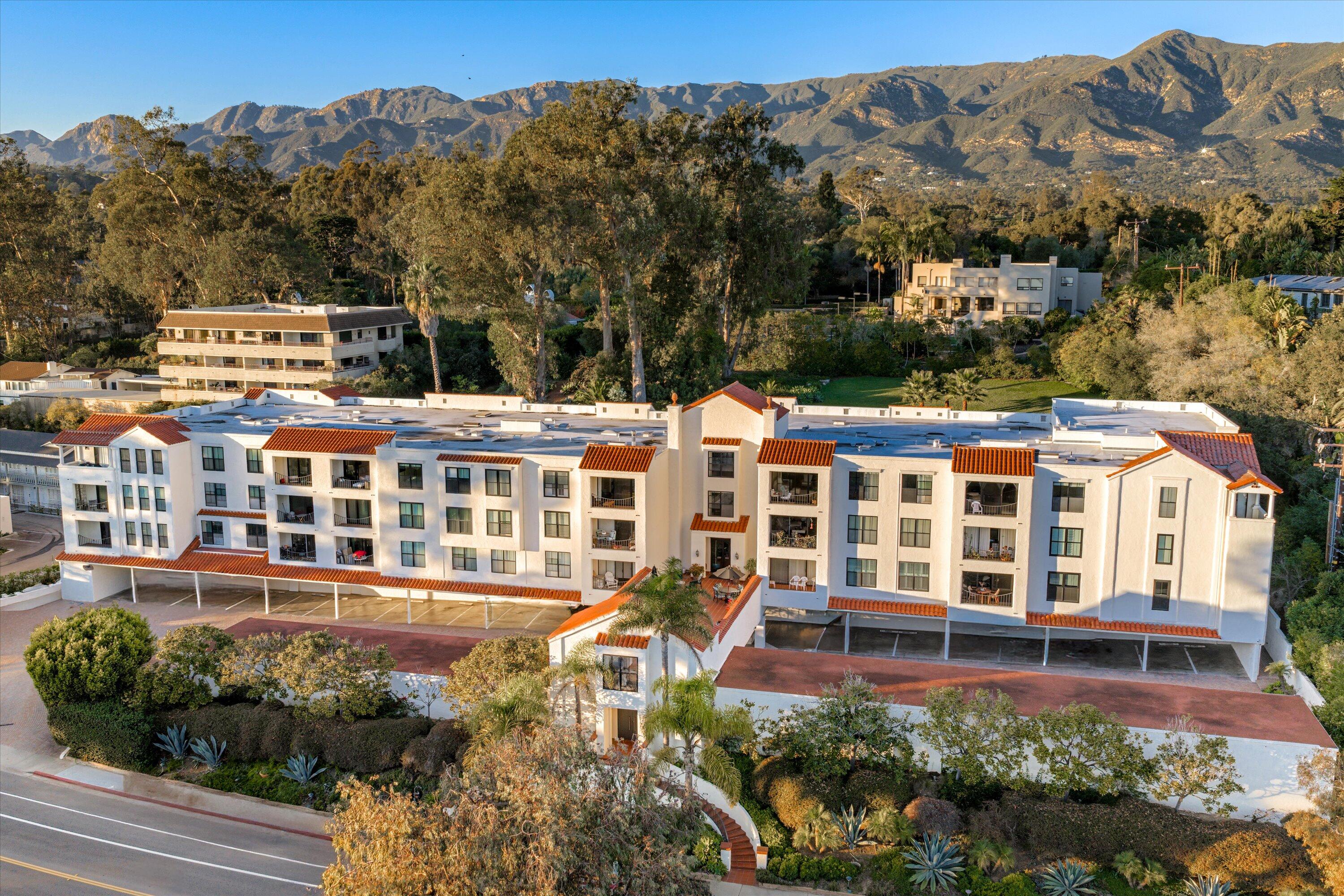 1220 Coast Village Road, 307