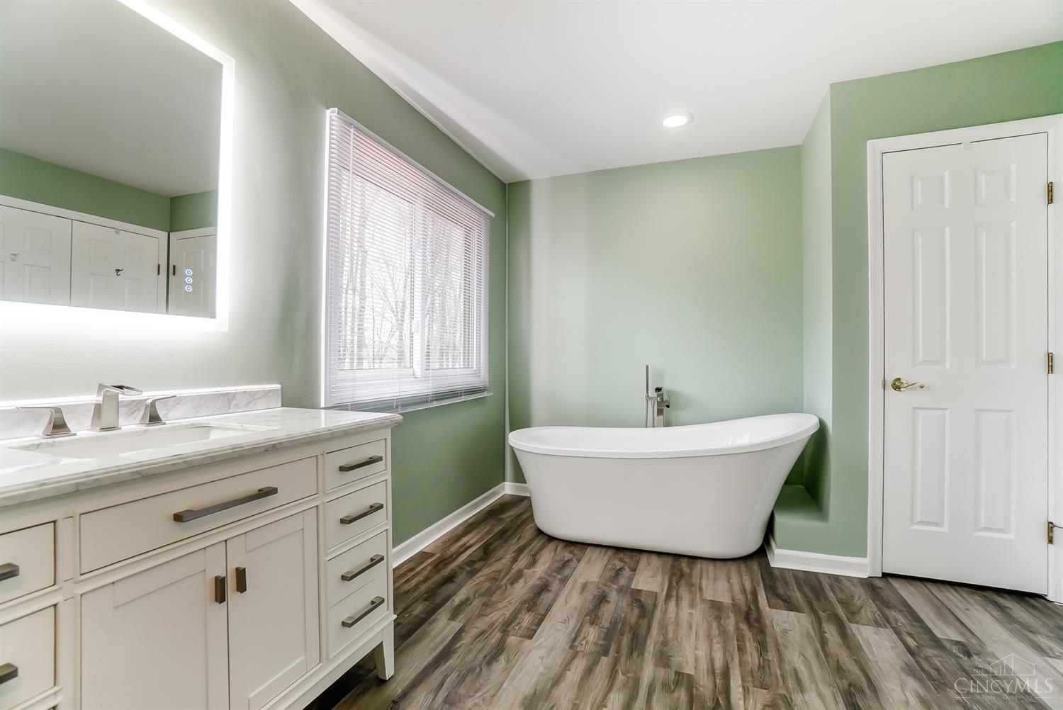 793 Deervalley Drive