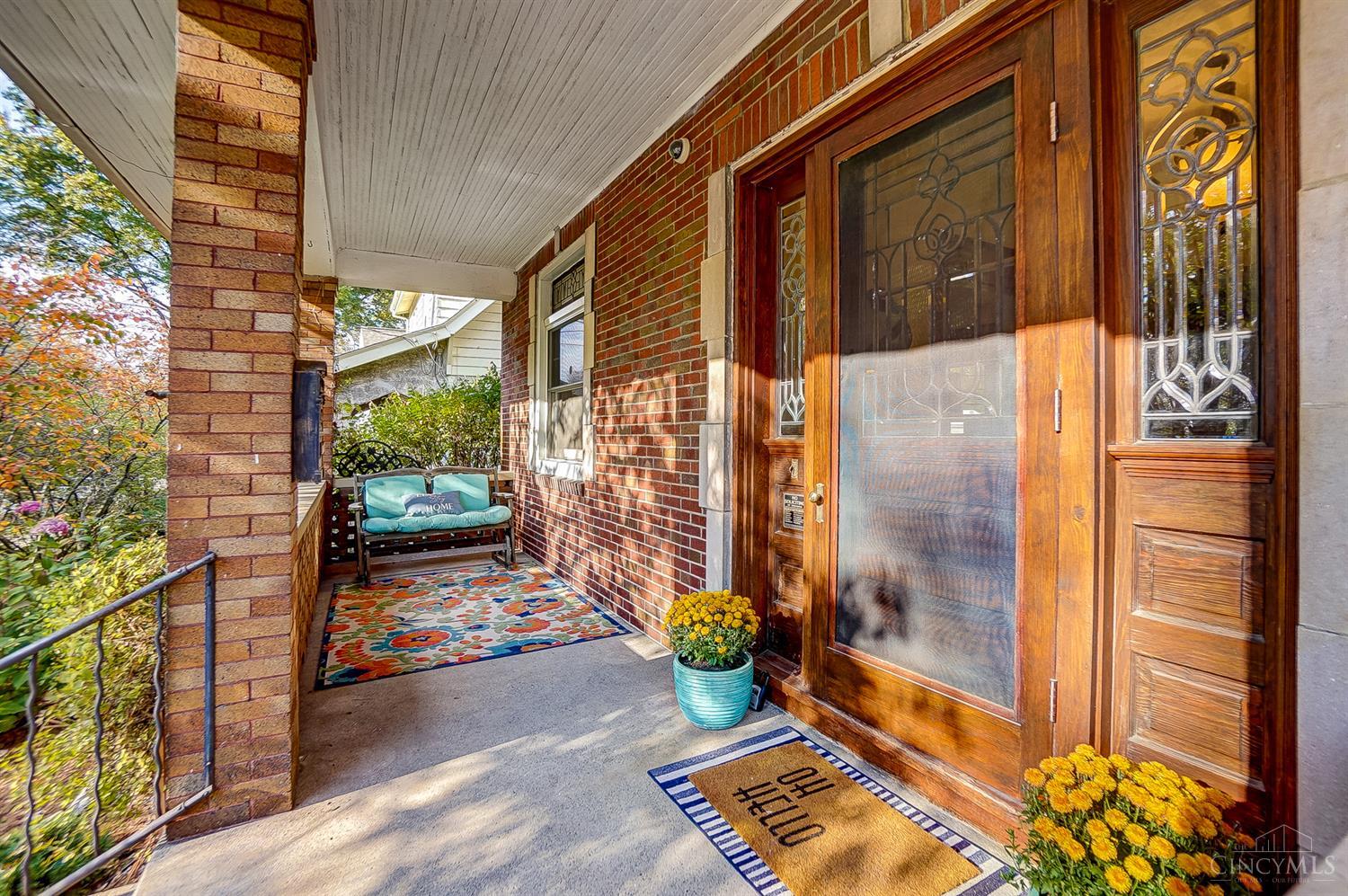 2726 Silverleaf Avenue