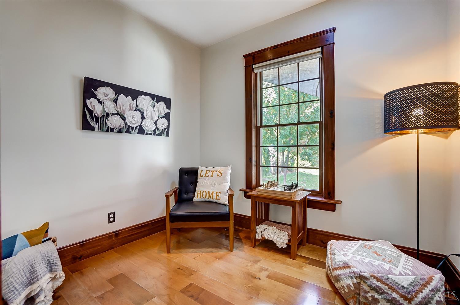 2726 Silverleaf Avenue